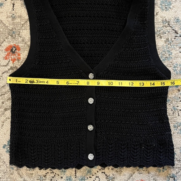 Abercrombie & Fitch Black Crochet Vest - Picture 7 of 14